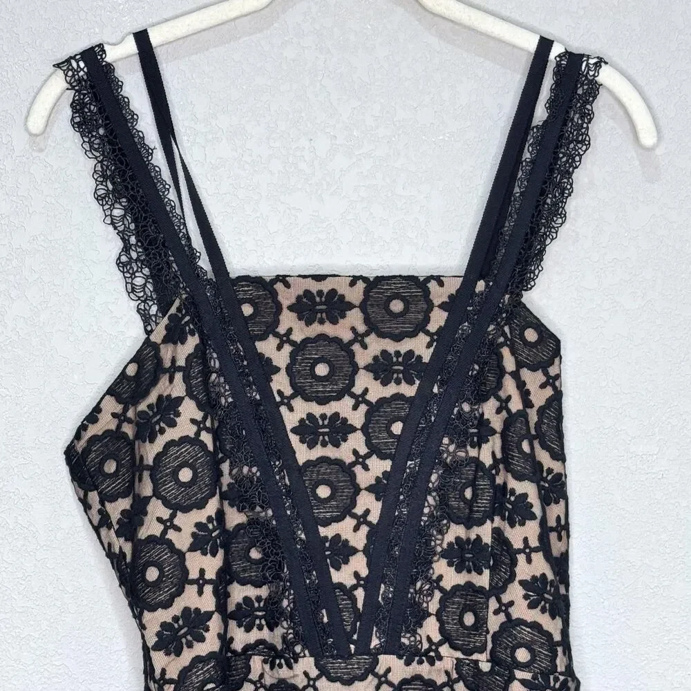Lucy Paris Dress Womens Medium Black Lace Fit Flare V Neck Cocktail LPH603123